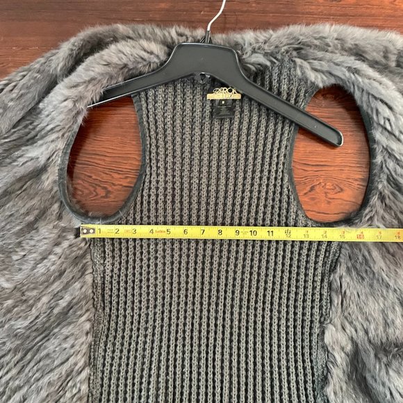 Le Rok Gray Fur vest with knit back size M - Picture 5 of 9